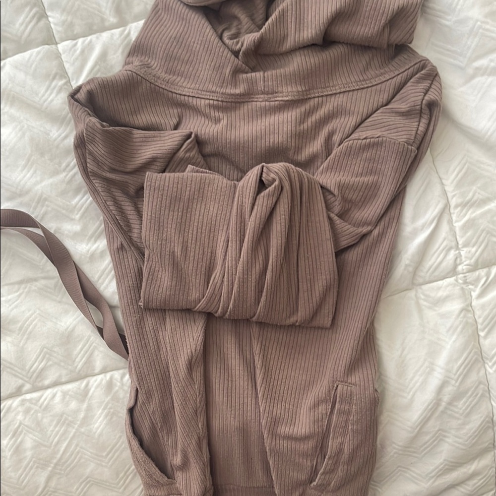Bombshell Sportswear Taupe Ribbed jacket - Picture 7 of 8